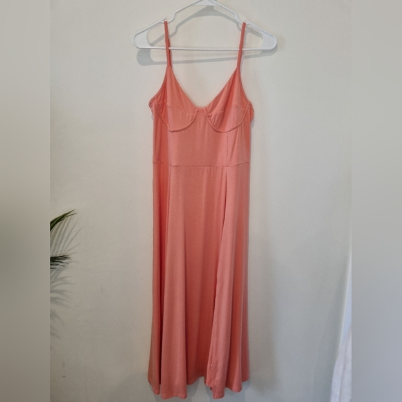 Dex coral dress with front slit size L - Picture 1 of 7